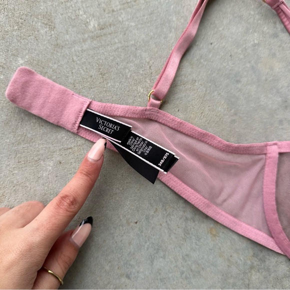 Victoria’s Secret Very Sexy Unlined Floral Bra - Picture 3 of 7